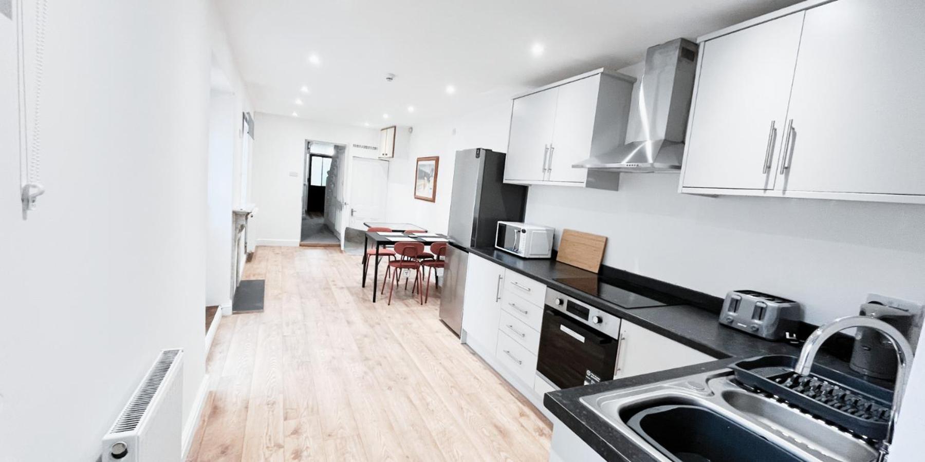 Spacious Room In Modern House Near Nottingham Exterior foto